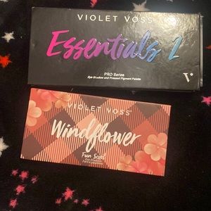 Eyeshadow palettes duo